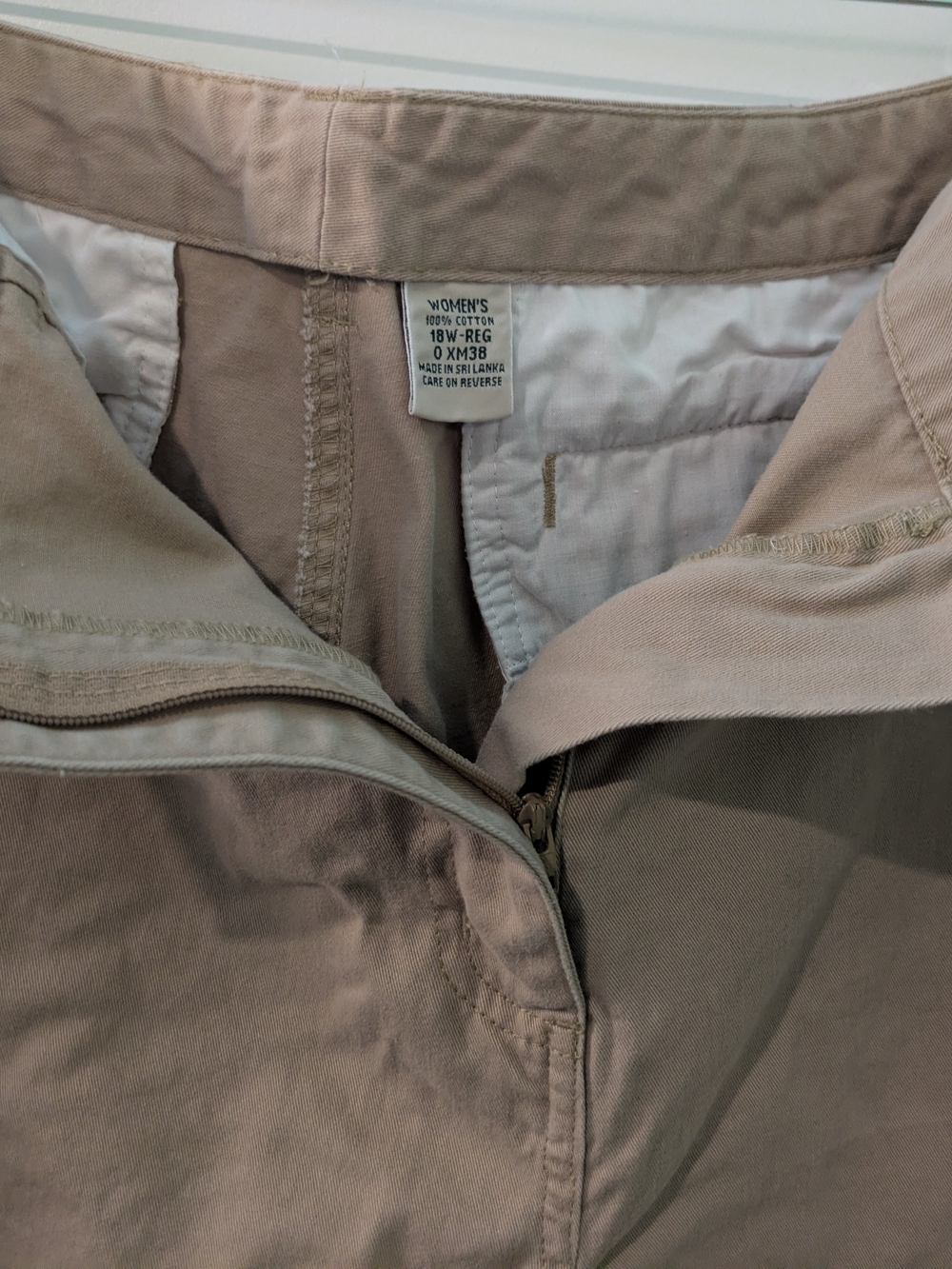 🔴 3/$15 Women's Khaki Cotton Shorts - Picture 3 of 11